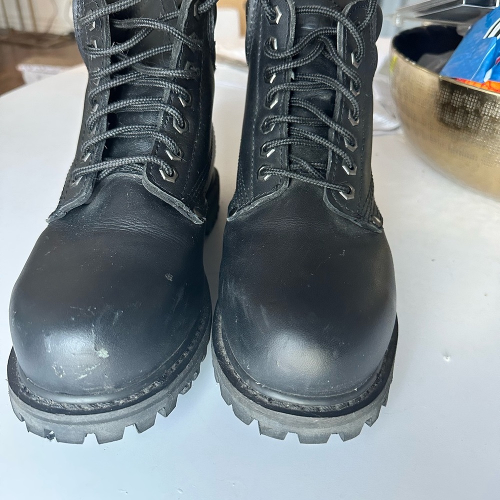 Men’s size 6 1/2, Women, size 8